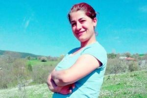 Dans&ouml;zlere para takan eşini bı&ccedil;aklamıştı, 'ağır tahrik' indirimi aldı