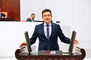 AK Partili Uslu: T&uuml;rkiye'de 3 milyon 657 bin Suriyeli yaşıyor