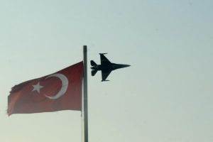 SoloT&uuml;rk'ten nefes kesen prova u&ccedil;uşu
