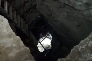 Film gibi define kazısına 3 g&ouml;zaltı