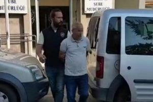 İzmir'de PKK operasyonu: 9 g&ouml;zaltı