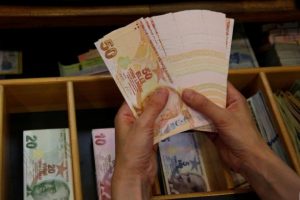 Dev banka alacaklarını sattı