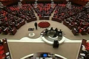 Adalet Komisyonu TBMM'de toplandı