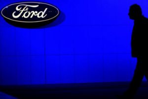 Ford, 12 bin kişiyi işten &ccedil;ıkaracak