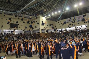 675 &ouml;ğrenci mezuniyet sevinci yaşadı
