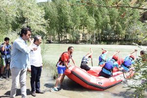 &Ccedil;atak &Ccedil;ayı'nda rafting sezonu a&ccedil;ıldı