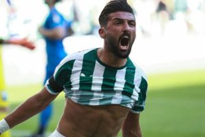 Bursaspor, Beşiktaş'tan takas artı para istiyor