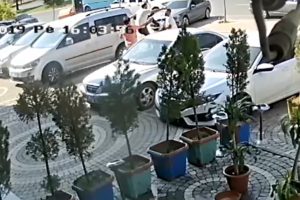 Avukattan u&ccedil;an tekme