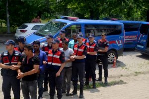 Sakarya'da kablo hırsızlığına 5 tutuklama