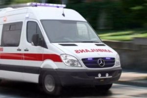 3 yaşındaki Birkan beton zemine &ccedil;akıldı!