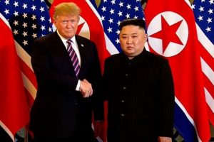 Kuzey Kore Trump'ın teklifine a&ccedil;ık kapı bıraktı