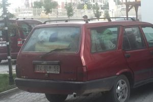 Aşık gen&ccedil;, babası ile tartışıp otomobilden atladı
