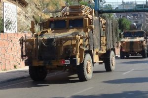 Sınıra askeri sevkiyat