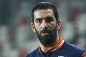 Burak Yılmaz'dan Arda Turan'a destek: Fişek gibi