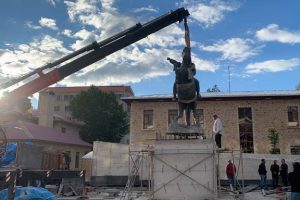 Yerinden kaldırılması tepki &ccedil;ekmişti... Montajı başladı