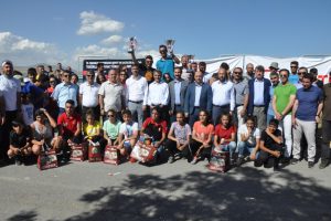 Tatvan'da 'T&uuml;rkiye Tekerlekli Kayak Şampiyonası' sona erdi