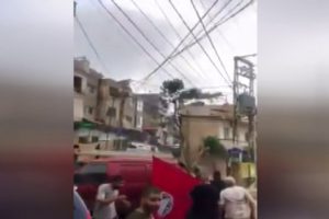 Bakanın konvoyuna silahlı saldırı: 2 &ouml;l&uuml;