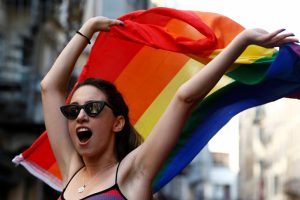 İstanbul Valiliğinden LGBT y&uuml;r&uuml;y&uuml;ş&uuml;yle ilgili a&ccedil;ıklama