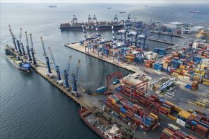 T&uuml;rkiye'de ihracatın 3'te 2'si gemilerle yapıldı