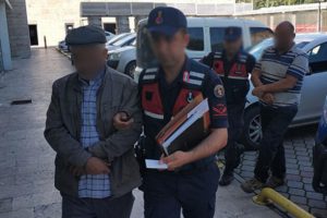 Birbirlerine silahla ateş a&ccedil;an kardeşler g&ouml;zaltına alındı