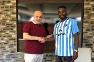 Adana Demirspor'a Gambiyalı sağ kanat
