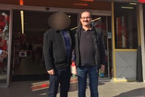 Sarhoş m&uuml;şteriler T&uuml;rk işletmeciyi bı&ccedil;akladı
