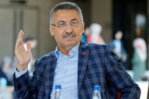 Fuat Oktay, G&uuml;ler ve &Ccedil;elik'i kabul etti