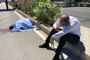 Acı haberi verirken g&ouml;zyaşlarına boğuldu