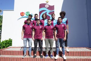 Trabzonspor'dan 9 futbolcuya imza