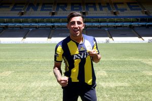 Fenerbah&ccedil;e'nin yeni transferi Allahyar: G&uuml;n sayıyorum