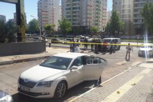 Damat, kayınpederini tabancayla vurdu