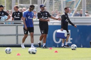 Ozan Kabak, Schalke 04 ile ilk idmanına &ccedil;ıktı