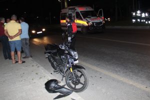 Hasta almaya giden 112 ekibi motosiklete &ccedil;arptı