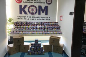 Kargo kolilerinden binlerce ka&ccedil;ak havai fişek &ccedil;ıktı!
