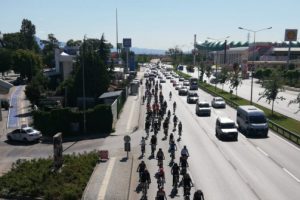 Bursa'da pedallar bu kez farkındalık i&ccedil;in d&ouml;nd&uuml;