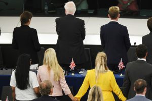 AP'de yeni d&ouml;nem Brexit&ccedil;ilerin protestosuyla başladı