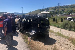 Erzincan'da feci kaza: 3 &ouml;l&uuml;, 6 yaralı