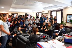 Ekrem İmamoğlu'ndan Binali Yıldırım'a yemek &ccedil;ağrısı
