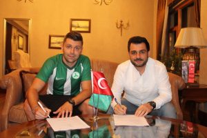 Giresunspor, Raul Rusescu'yu renklerine bağladı