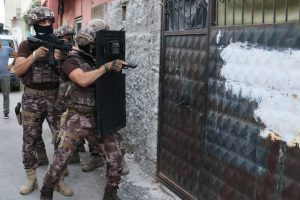 Adana'da şafak vakti DEAŞ'a baskın