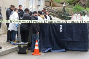 Kadık&ouml;y'deki vahşi cinayetin sanıkları hakim karşısına &ccedil;ıktı
