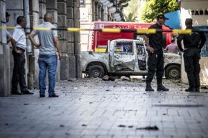 Tunus'taki DEAŞ saldırıları demokrasi s&uuml;recini sekteye uğratmayı ama&ccedil;lıyor