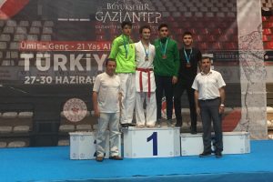 Bursa Mustafakemalpaşa Belediyespor karatecisi Gencer D&uuml;nya Kupası se&ccedil;melerine gidiyor