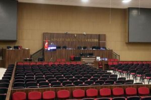 Eski Yargıtay &uuml;yesi Karadağ'a FET&Ouml;'den hapis cezası