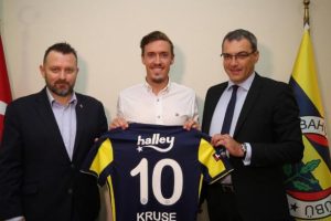 Fenerbah&ccedil;e Max Kruse transferini resmen a&ccedil;ıkladı