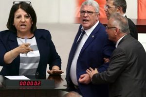 TBMM'de İYİ Parti ile HDP arasında tartışma &ccedil;ıktı: O koltuğu HDP oylarıyla aldınız