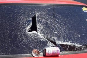 Ara&ccedil;ta bırakılan deodorant bomba gibi patladı