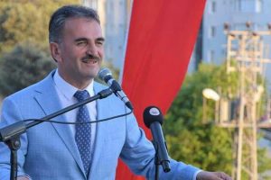 Bursa Gemlik'in eski başkanından yeni başkana dava