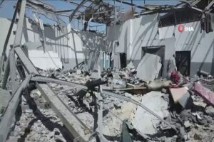 M&uuml;lteci merkezine saldırıda &ouml;l&uuml; sayısı artıyor
