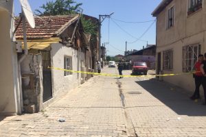 Bursa'da silahlar konuştu, iki aile birbirine girdi